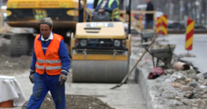 Suceava: Şase străzi închise o lună pentru lucrări