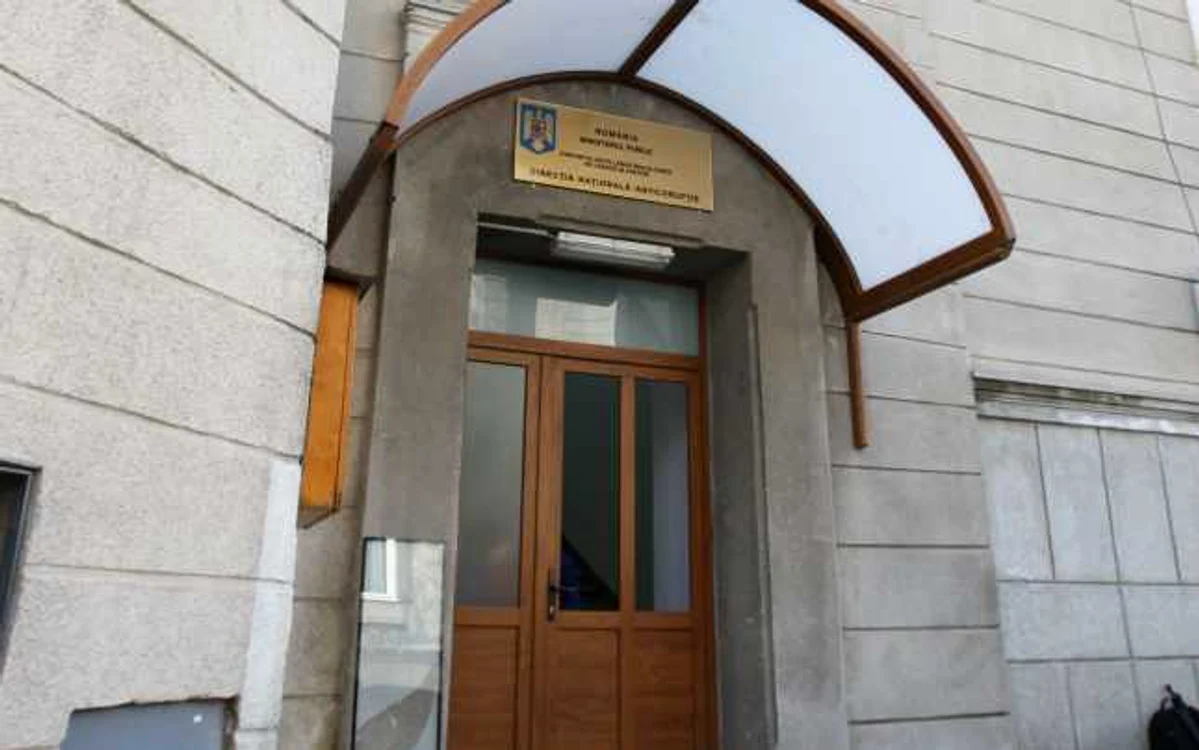 Unul dintre cei nouă procurori admişi la DNA este prahovean (foto: Marian Iliescu)