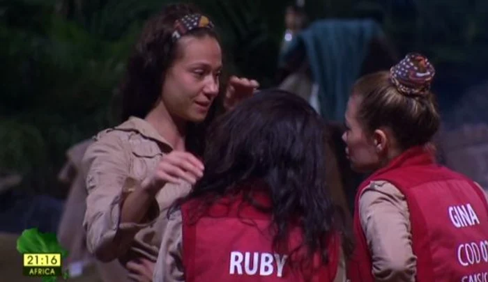 Andreea Moldovan şi-a stăpânit cu greu emoţiile, ştiind că petrece ultimele sale momente la &quot;Sunt celebru, scoate-mă de aici&quot;