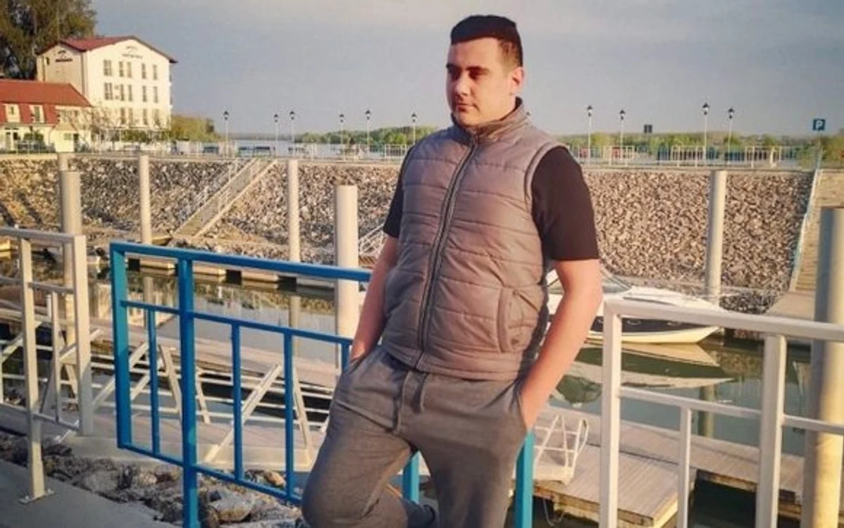 
    Tânărul dispărut este căutat și cu ajutorul scafandrilor  Foto: adevarul.ro  