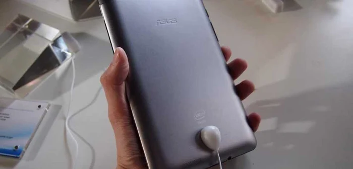 Asus FonePad are un ecran de 7 inci. FOTO TechRadar