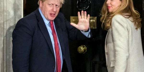 Boris Johnson şi Carrie Symonds FOTO EPA-EFE