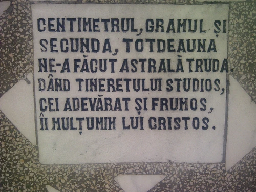 Cu ochii n 3,14 jpeg