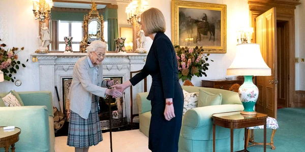 Lizz Truss Regina Elisabeta FOTO EPA EFE jpg