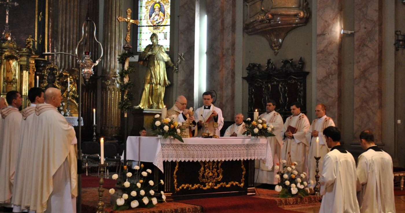 Pelerinaj în Domul Romano-Catolic din Piaţa Unirii