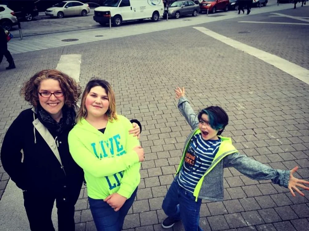 
    Zoe și Amanda urmează să sărbătorească 20 de ani de la căsătoriefoto: Arhiva Personală  