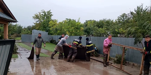 Intervenții inundații în Galați foto ISU Galați (2) jpeg