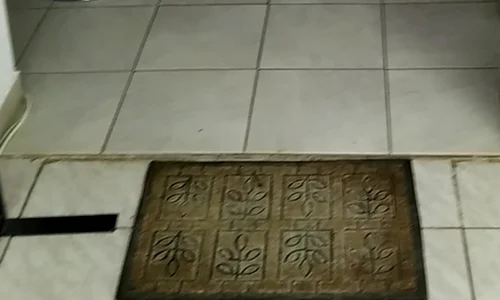 Oana l a instalat  pe Viorel pe scaunul  de la păcănele jpeg