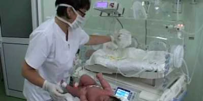 Iaşi: Bebeluş găsit într-un canal