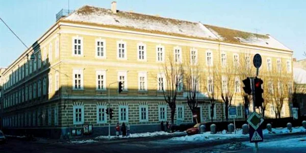 Se caută fonduri pentru internatele şcolare