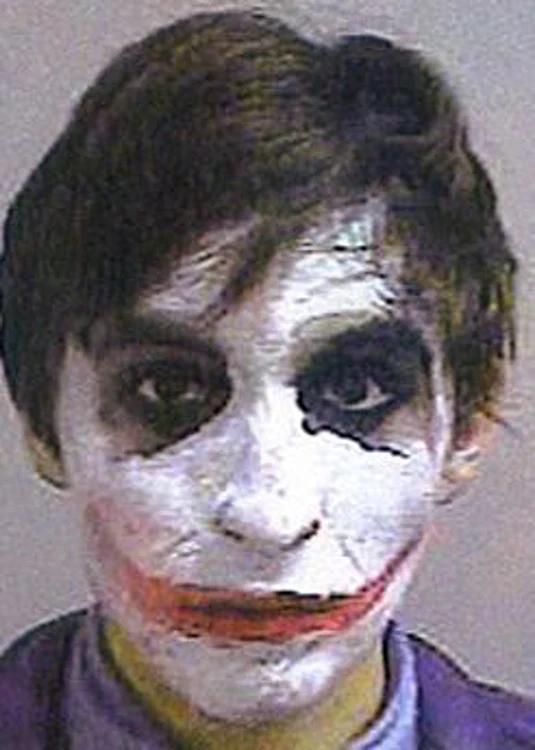 9. Machiajul de Joker (personaj negativ, n.r.) nu l-a ajutat deloc să dovedească faptul că este inocent