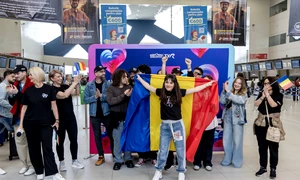 Delegaţia României la Eurovision a plecat la Viena; Alexandra Căpitănescu FOTO Inquam / Ovidiu Micsik