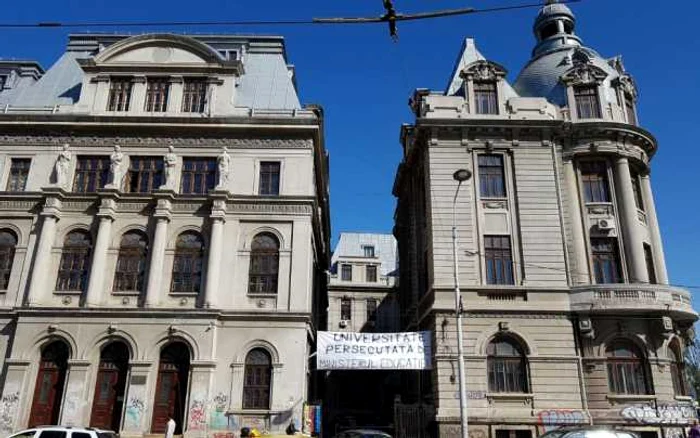 baner Universitatea Bucuresti protest