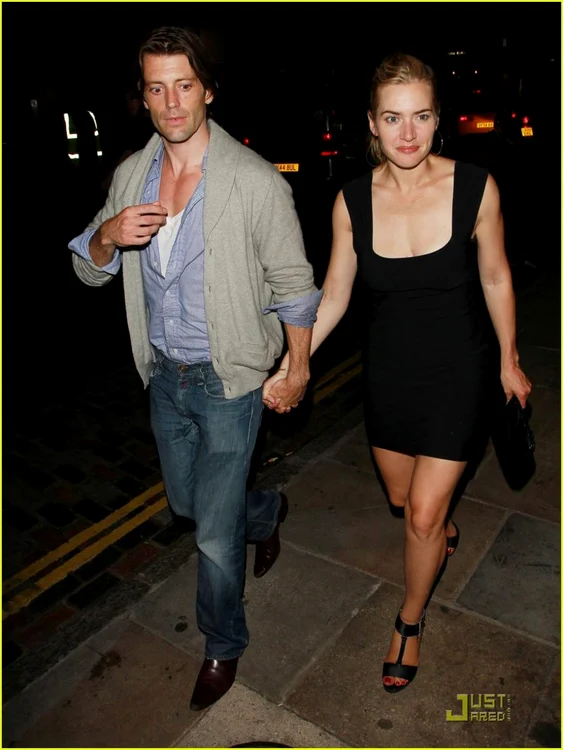 kate winslet dowler holding hands 08 jpeg