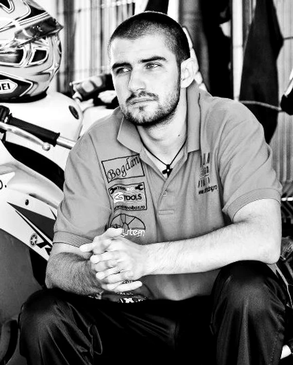 
    Supercampionul naţional de motociclism Cătălin Cazacu îşi deschide o pensiune la Divici  