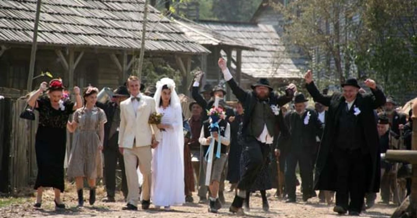Imagine din filmul „Nunta mută”, de Horaţiu Mălăele