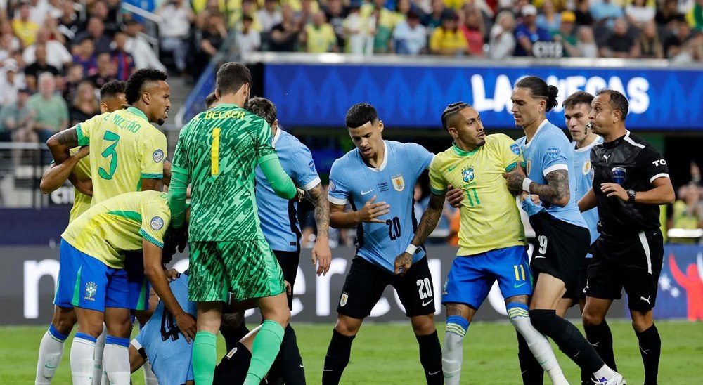 Șoc la Copa America: Brazilia, eliminată. Argentina, drum liber spre un nou trofeu