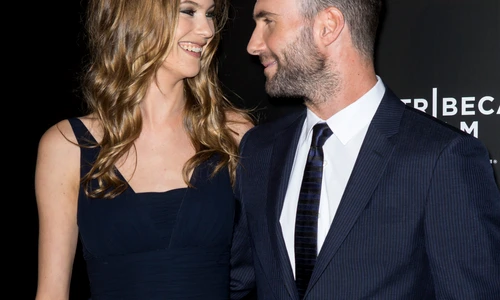 Behati Prinsloo, Adam Levine, căsnicie după înșelat 3  sursa   Shutterstock jpg