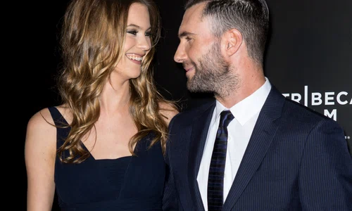 Behati Prinsloo, Adam Levine, căsnicie după înșelat 3  sursa   Shutterstock jpg