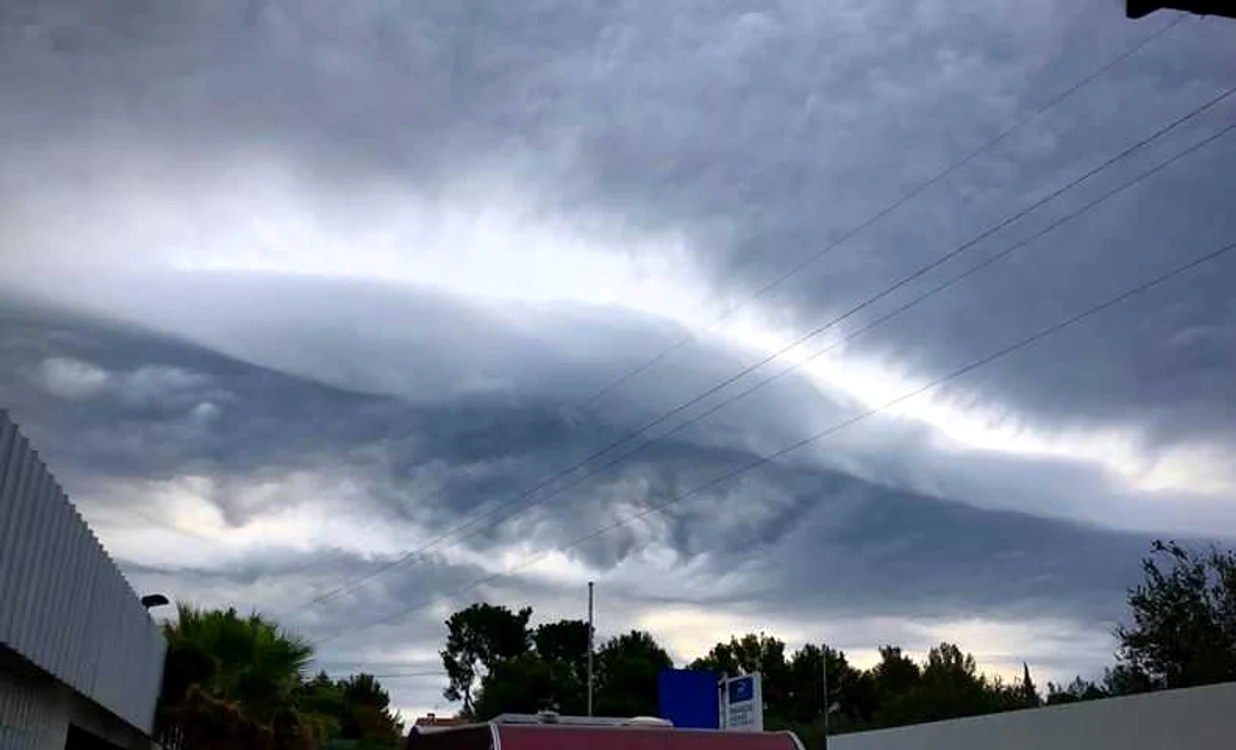 Autoritățile din Franța au emis coduri portocaliu şi roşu de ploi abundente, furtuni şi inundaţiiFoto: Severe Weather Europe