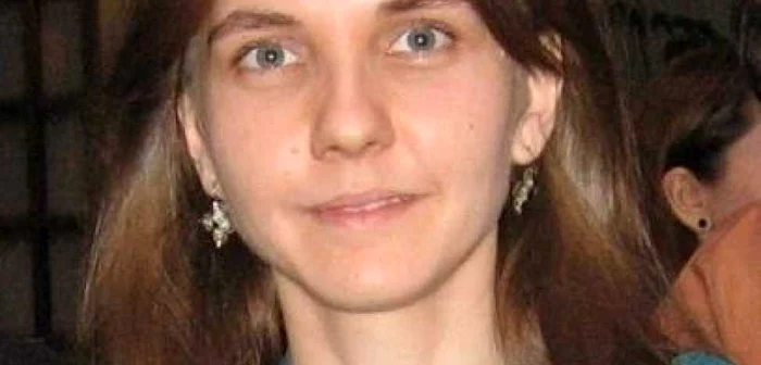 Ileana Racheru este doctorandă la Universitatea Bucureşti, specializată în analiza spaţiului ex-sovietic