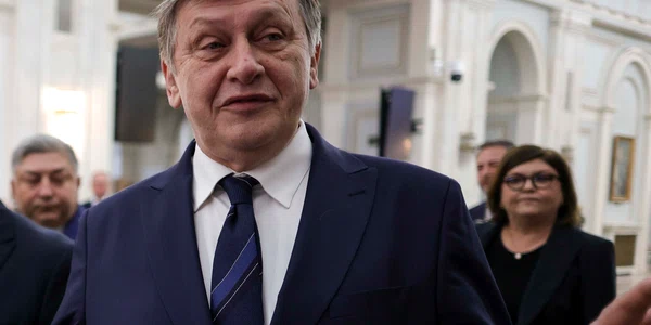 Consiliul Național al PNL pentru validarea lui Crin Antonescu în rolul de candidat al alianței PSD-PNL-UDMR-Minorități la alegerile prezidențiale din mai 2025, desfășurat la Palatul Parlamentului, în București. FOTO Inquam Photos / Octav Ganea
