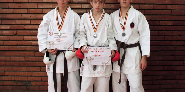 Karatiştii braşoveni au avut rezultate pe măsură Foto: JKA