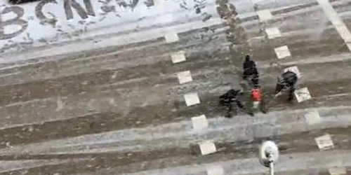 Tinerii şi-au exersat abilităţile pe stradă