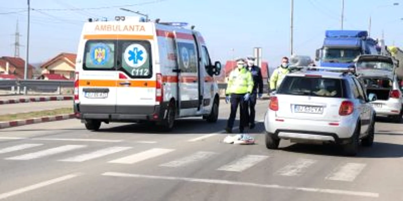 Accidentul a avut loc în zona comercială din Târgu Jiu FOTO: Florin Gurgui