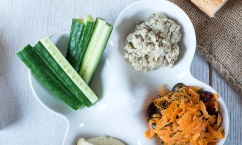 Platou mezze un deliciu mediteraneean de vara jpeg