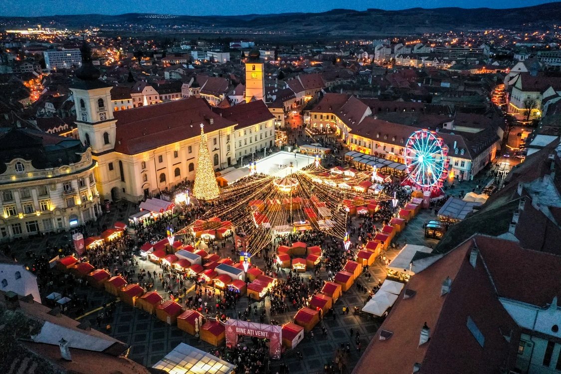 Piața Mare din Sibiu de Crăciun 2022 și Revelion 2023 Foto Primăria Sibiu