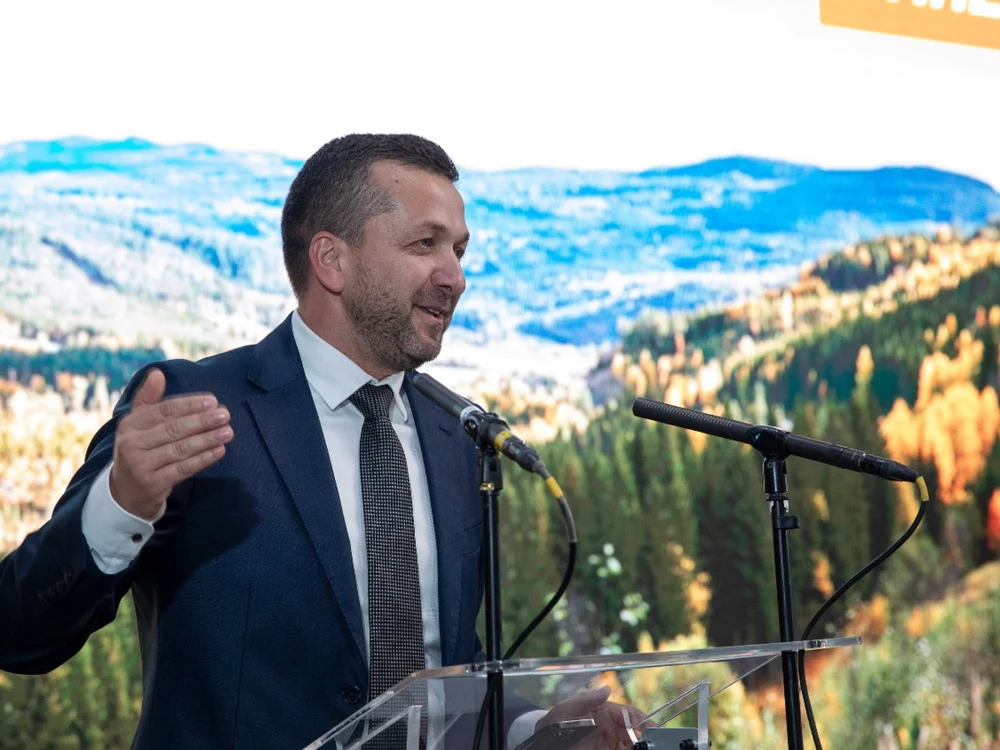 Guvernul permite publicarea listelor datornicilor la nivel local. Primar: „Îi va face pe cei care au bani să vină să și le achite”