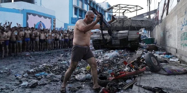 membru hamas se preda in nordul gaza, la Jabaliya Foto via Times of Israel jpg
