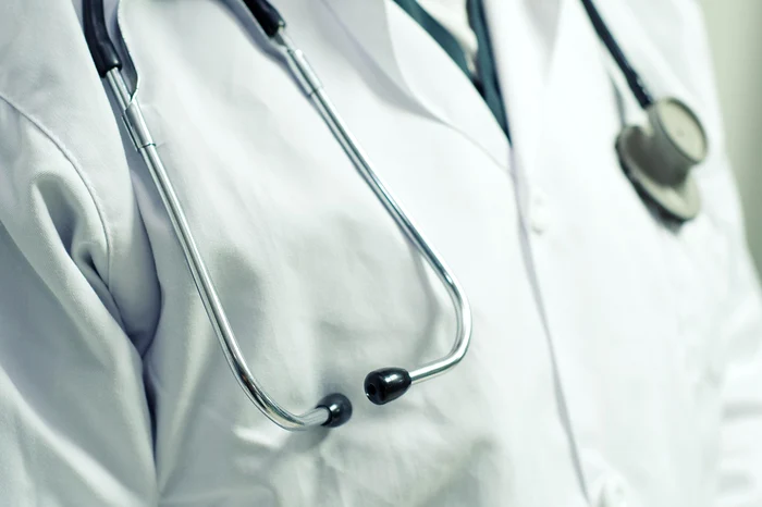 Medicii care părăsesc spitalul pentru a lucra la privat pot fi dați afară / FOTO: Pixabay