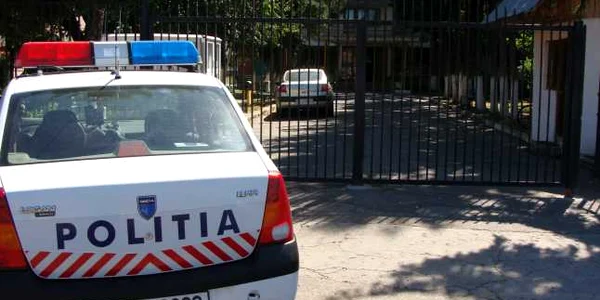Funcționarul a fost dus la audieri