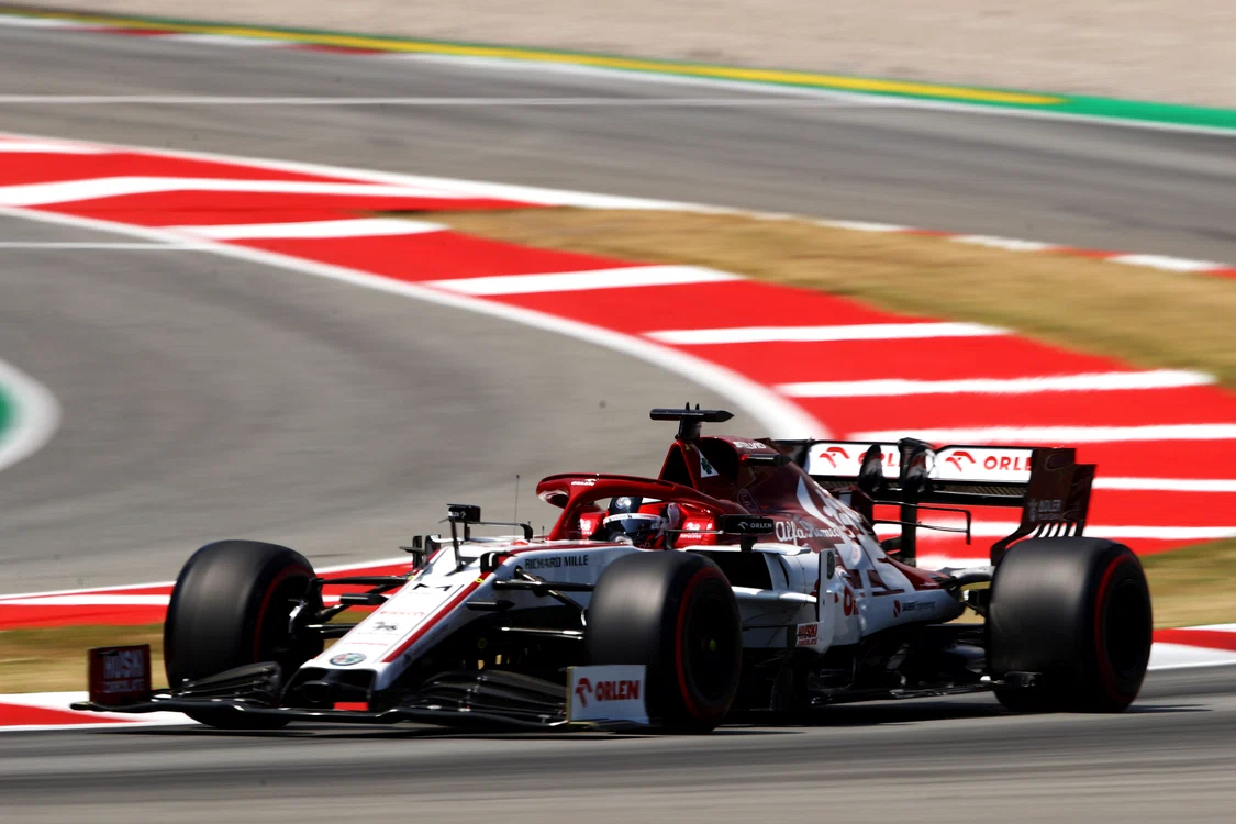 
    Kimi Raikkonen a parcurs 84.013 kilometri la volanul unui monopost de Formula 1Foto: Guliver / GettyImages  