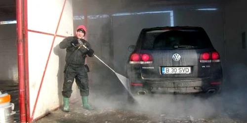 Munca în aer liber impune condiţii speciale