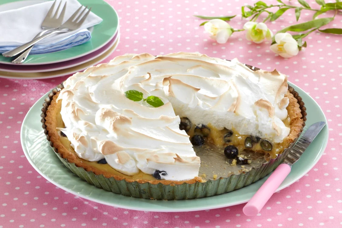 tarta cu crema de lamaie si bezea jpeg