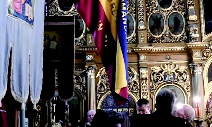 Drapelul reconstituit al Gărzii Naţionale Române din Cuvin (1918) jpeg