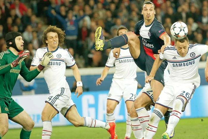 Ibrahimovic nu a reuşit să marcheze contra celor de la Chelsea (FOTO: Reuters)