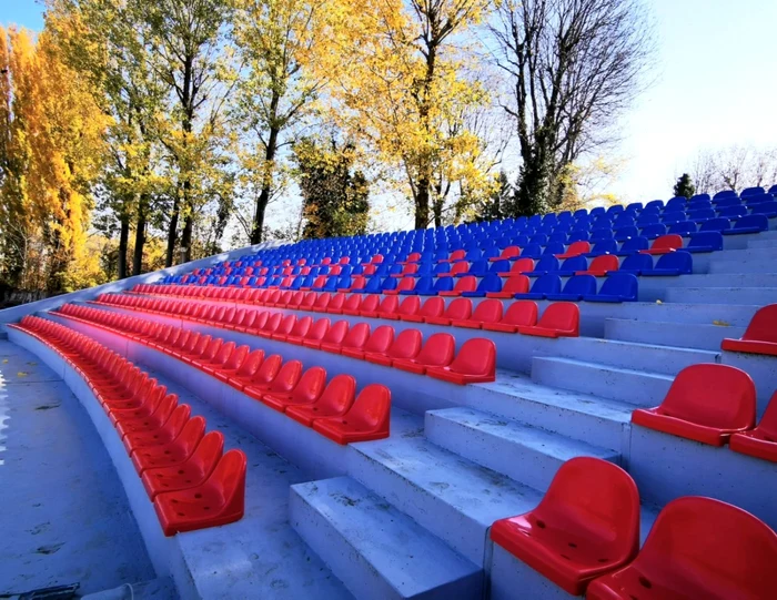 scaune stadion chindia