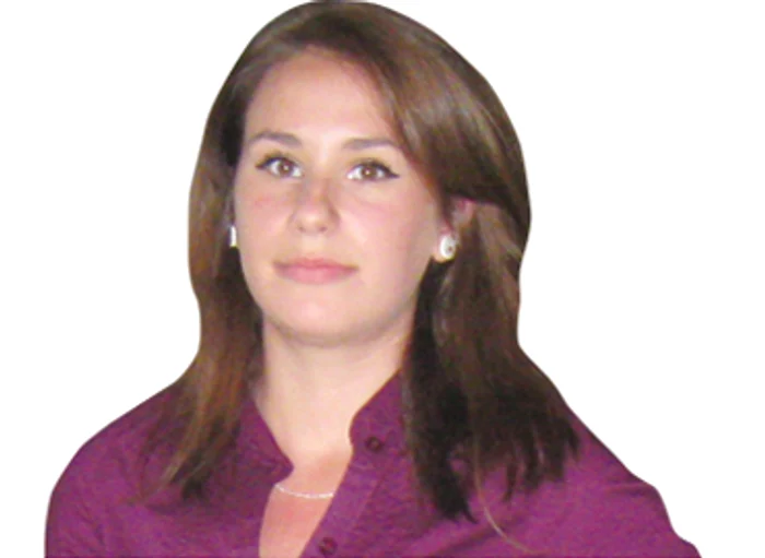 Bacau: PORTRET: Ana-Maria Huţu: „Desenez ca să mă simt optimistă“