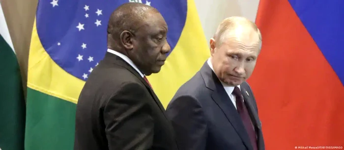 Cyril Ramaphosa şi Vladimir Putin la summit-ul BRICS din 2019