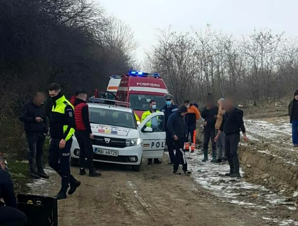 Accidentul a avut loc pe un drum din afara localităţii FOTO: martor