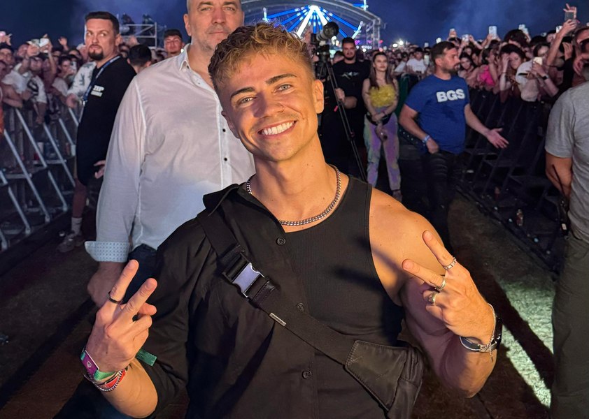 Cine este News Daddy, tiktokerul care a anunțat atentatul asupra lui Trump de la „Beach, Please”. Dylan Page: „Nu e o glumă, se întâmplă chiar acum” VIDEO