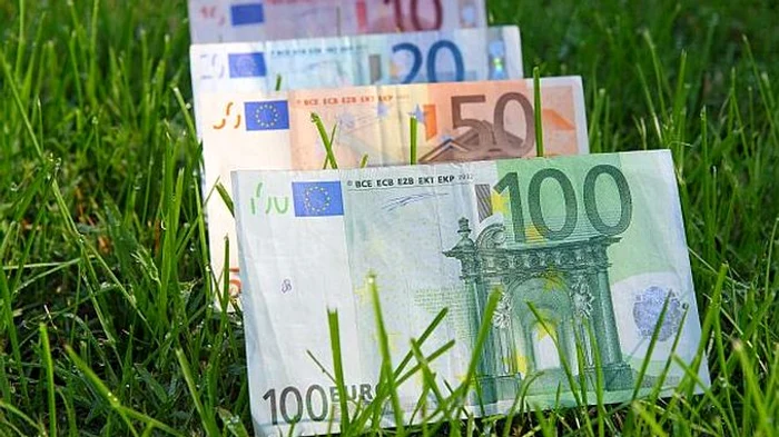 
    Fermierii au în acest an posibilitatea de a obține subvenții foarte mari pentru că UE a suplimentat fondurile pentru agriculturăFoto:agrointel.ro  