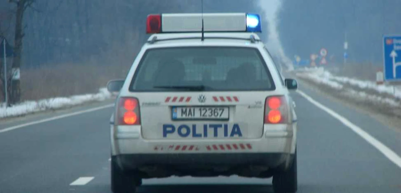 Poliţia a oprit traficul FOTO Adevărul