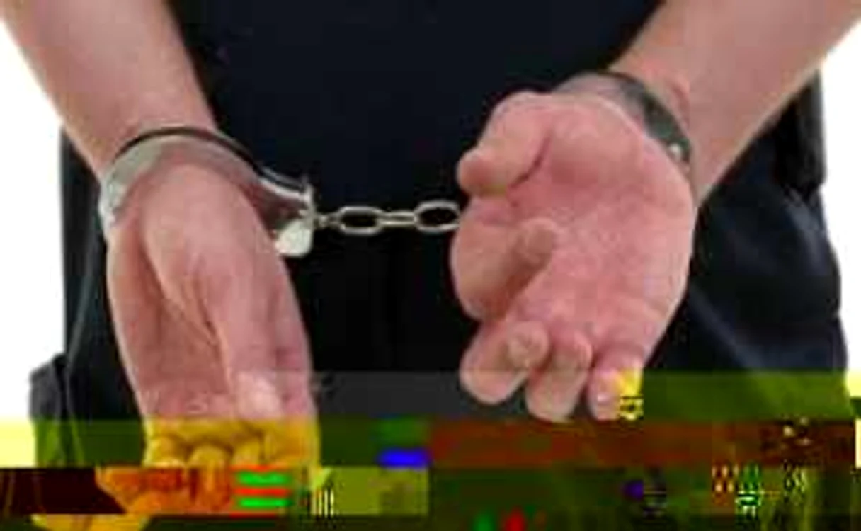 Tânărul a fosr reţinut pentru 24 de ore