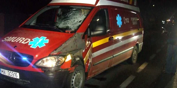 Autospeciala SMURD a accidentat mortal un bătrân 