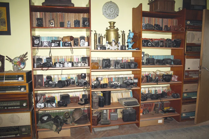 Profesorul Costică  Giurcanu şi colecţiile  adunate timp de o jumătate de secol